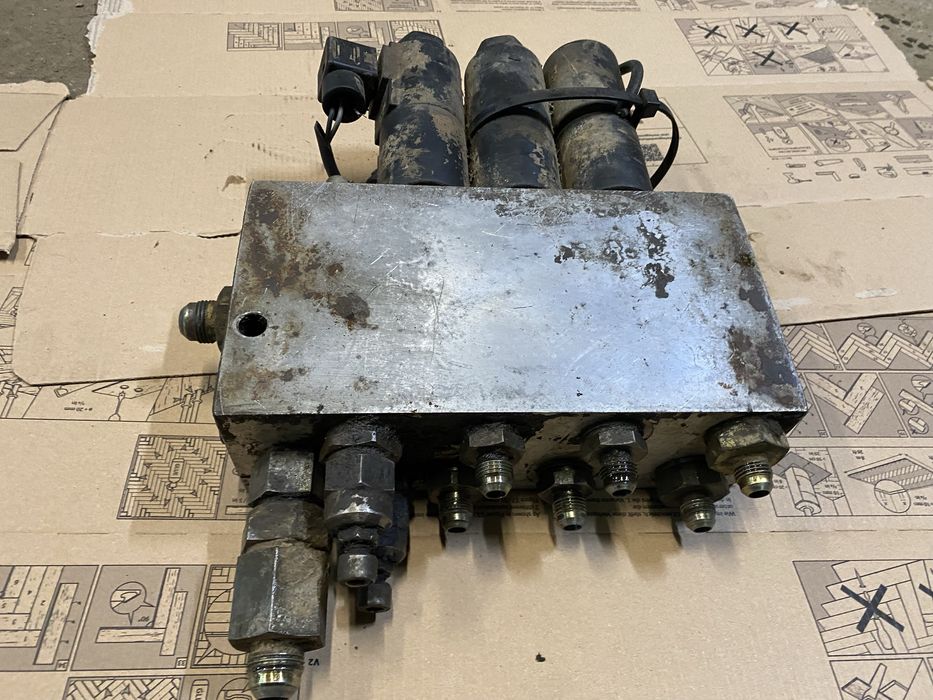 Rozdzielacz Blok hydrauliczny, cewka, kość SANDCO
