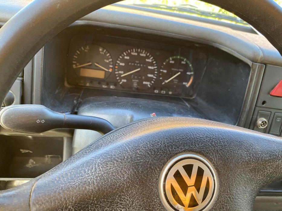 Volkswagen Transporter T4 2.4