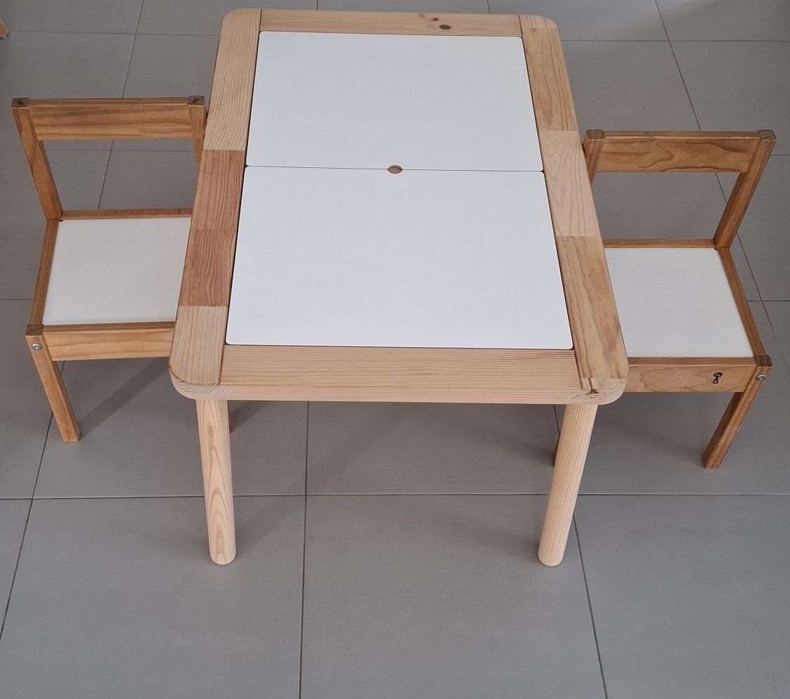 Mesa de criança c/ arrumação