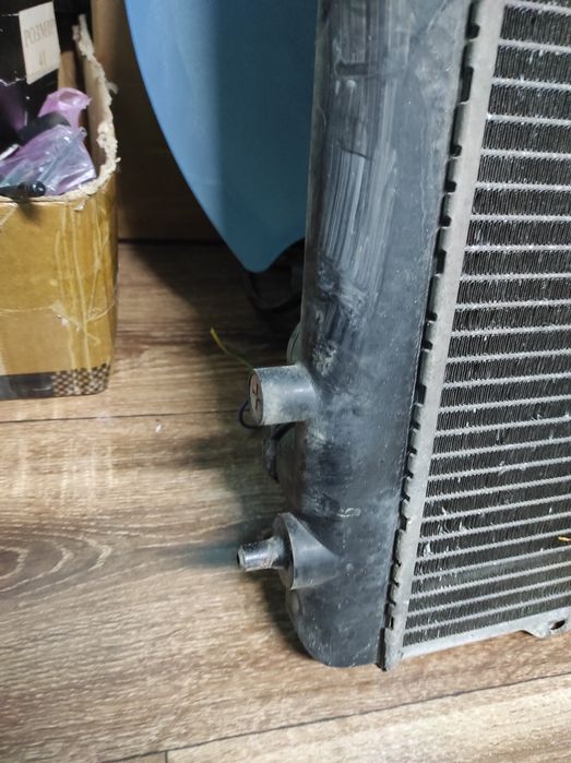 Продам Радіатор Охолодження Hundai Santa Fe 2.0 CRDI