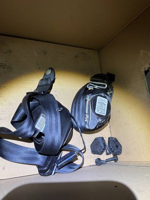 Ремені безпеки Citroen C-Elysee