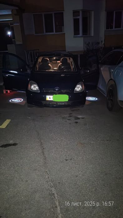 Toyota Yaris Тойота Яріс