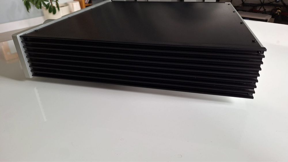 Lyngdorf TDAI 2200 Wzmacniacz 2×200W