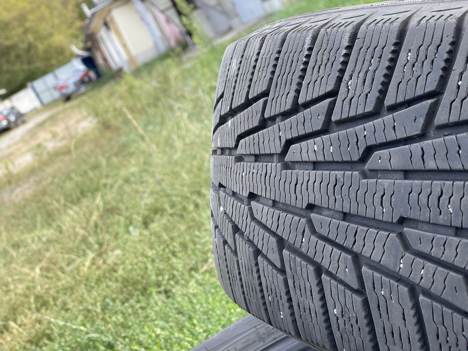 Гума зима NOKIAN NORDMAN rs2 215/60/17