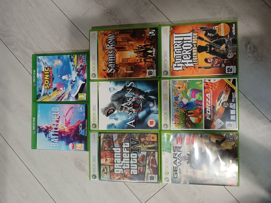 Zestaw Xbox one s 1Tb 2019r  2 pady,ładowarka,8gier