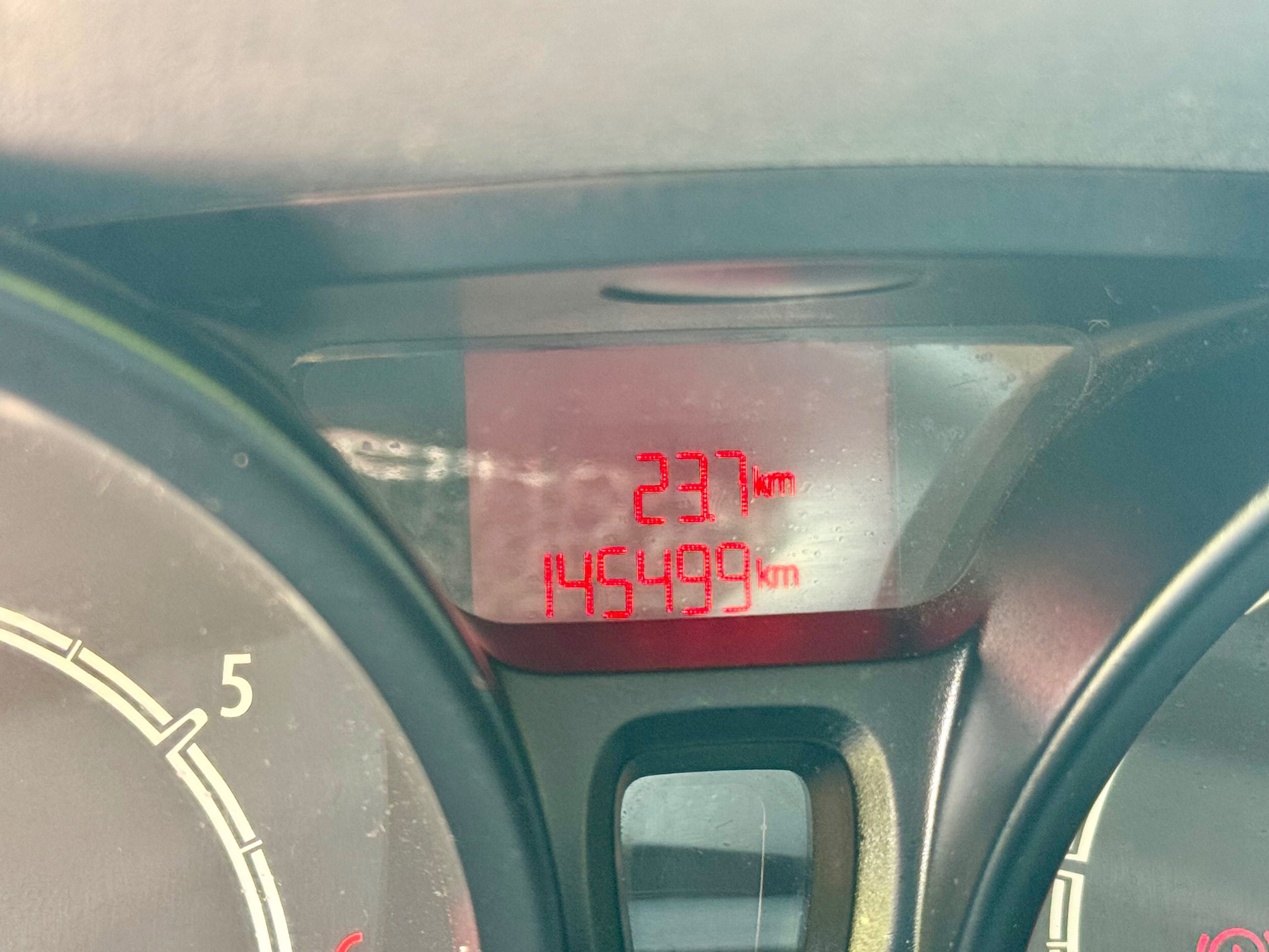 Sprzedam Ford Fiesta LPG + klima + koła zimowe na stalówce +k.zapasowe