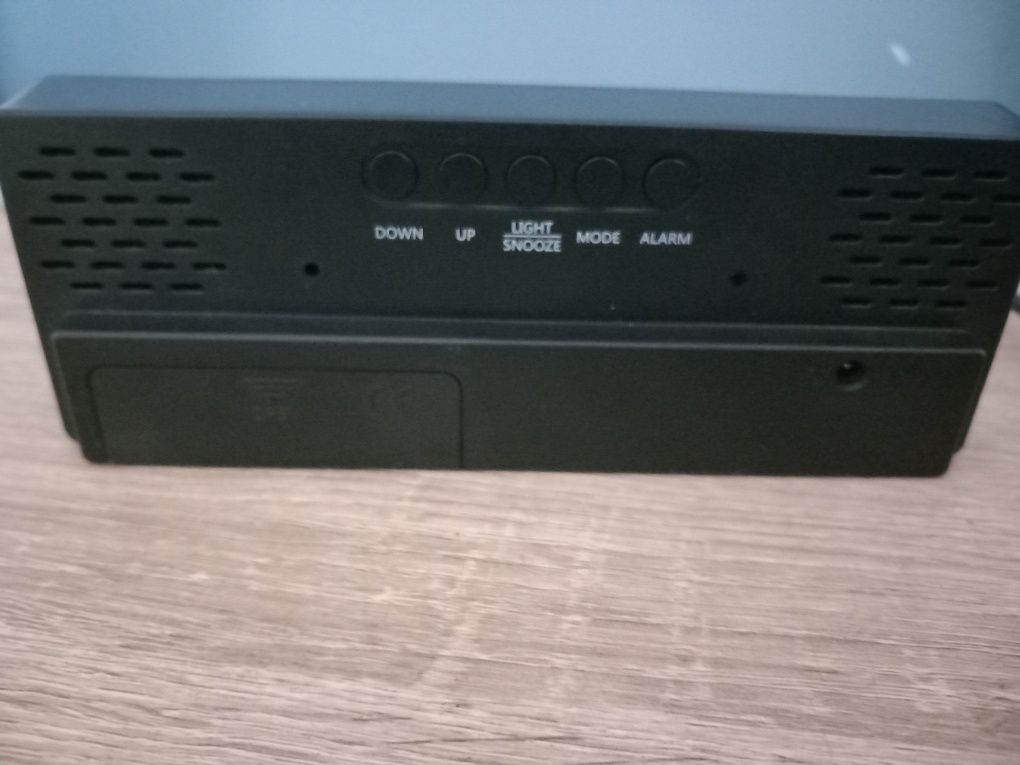 Nowy zegar cyfrowy LED GH0712L. duży wyświetlacz, automatyczne ściemni