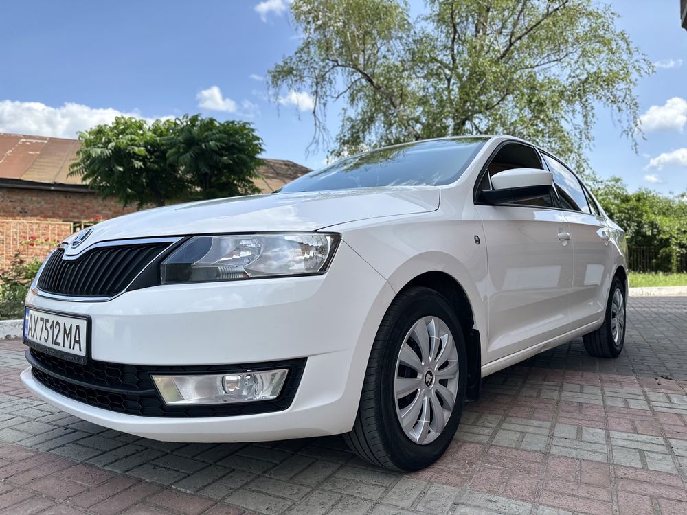 Продам SKODA RAPID 1.2TSI 2015 рік