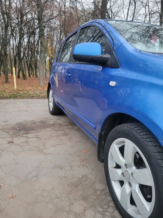 Nissan Note 2007 1.6 автомат