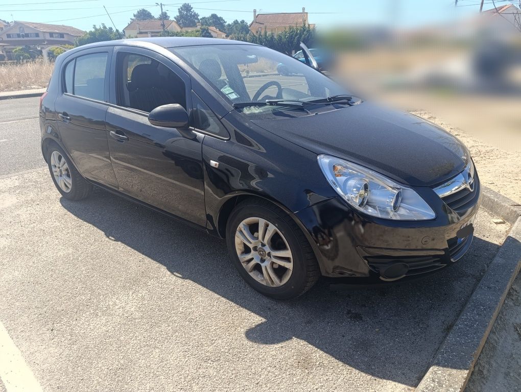 Opel corsa 1.2 gasolina 130.000km 2010