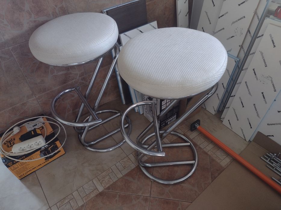 Stół kuchenny krzesła podświetlenie