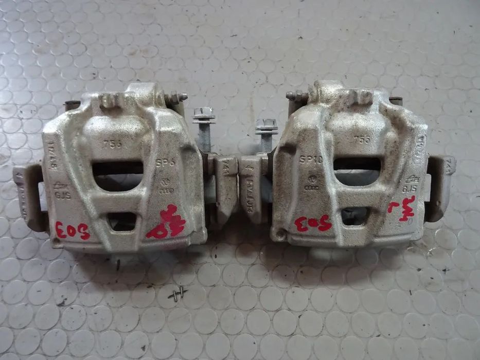 765 755 741 zacisk przod prawy lewy jarzmo 314/25 MM Audi A4 A5 8T czesci