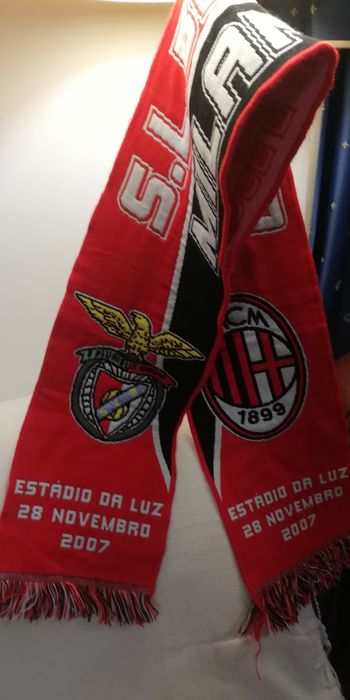 Cachecol Benfica-Milao