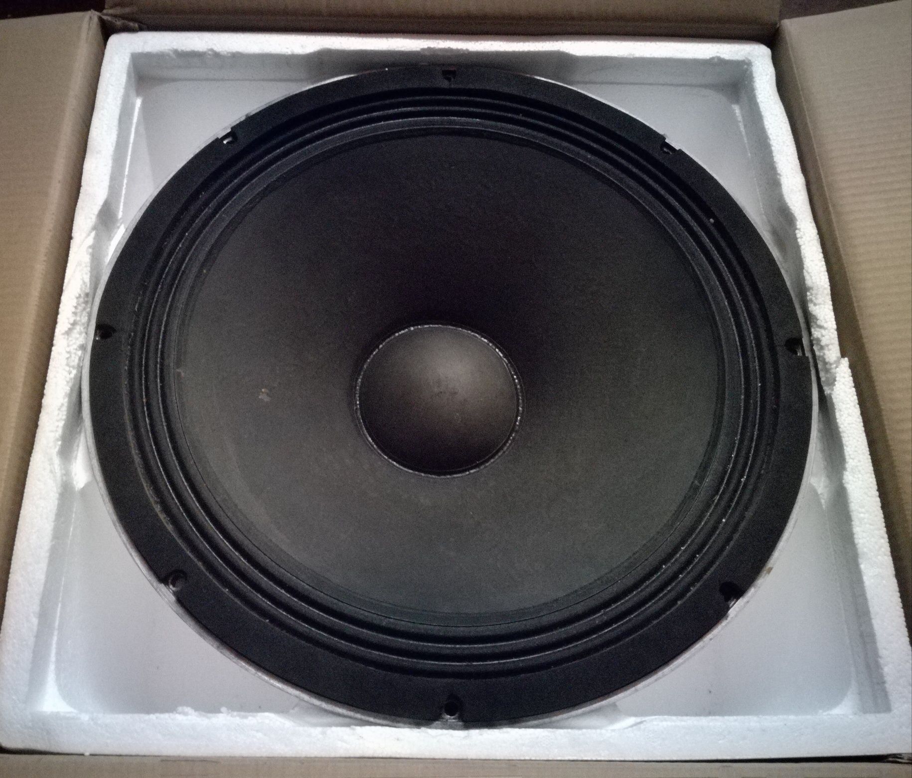 Lote de 11 Altifalantes 18" 4Ohm