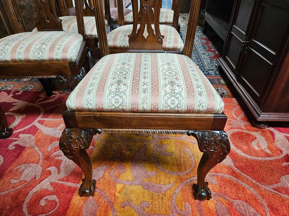 Imponentes cadeiras antigas, sem braços, estilo D. João V - ópt