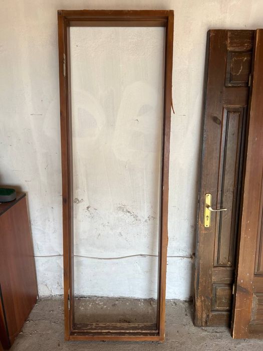 Дубові двері з коробкою