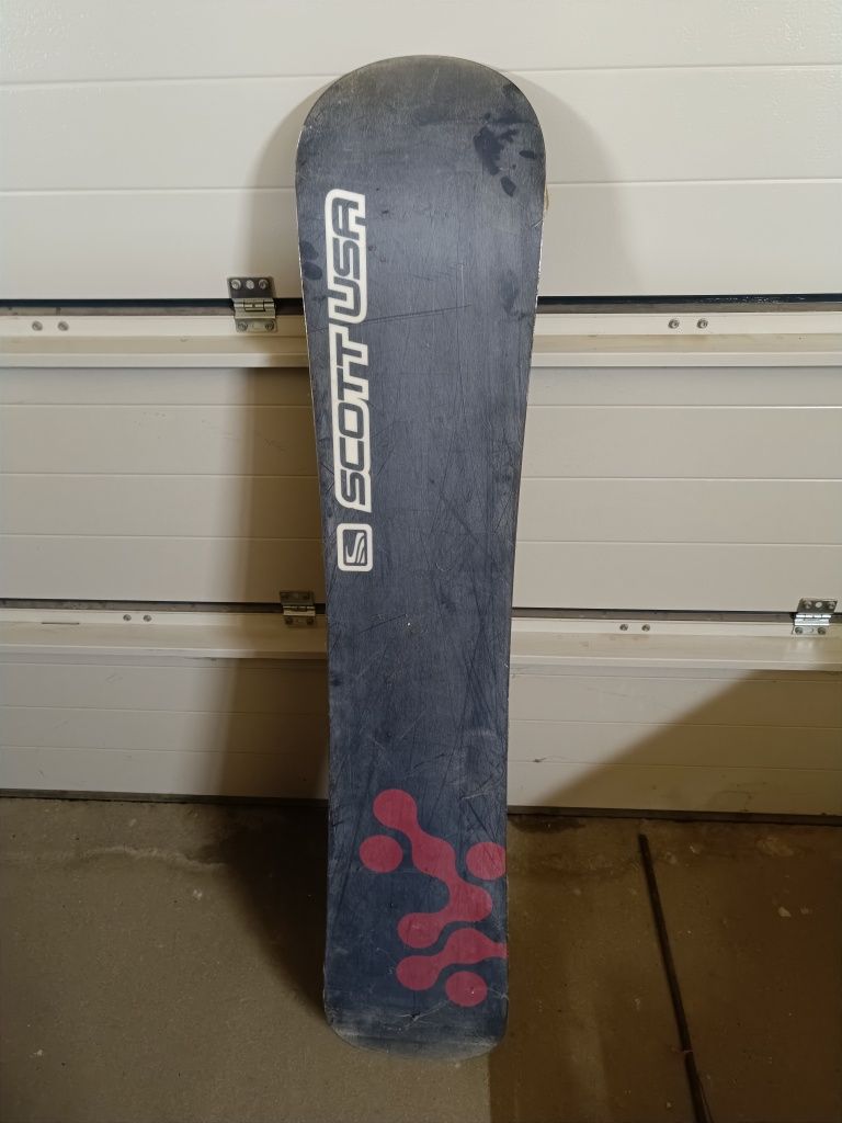 Deska snowboardowa scott usa 155