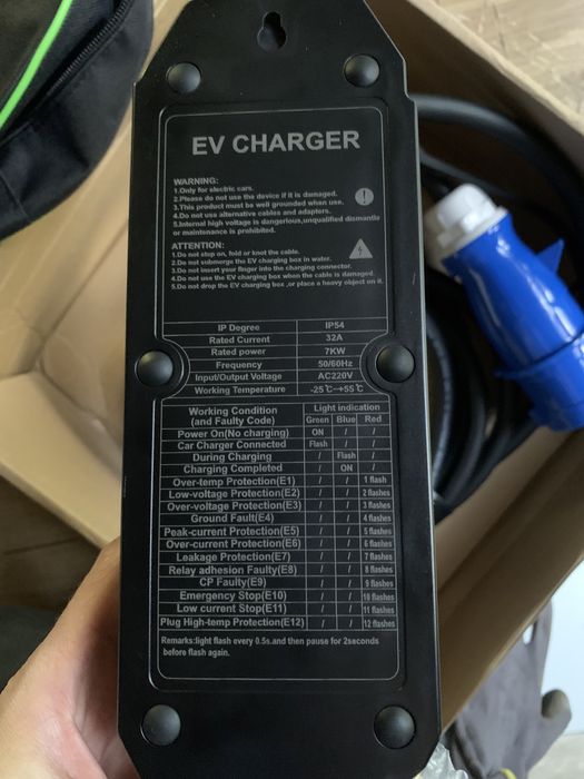 Зарядка Tesla 16-32A