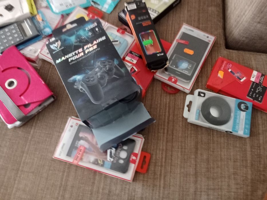 Vendo várias capas para telemóveis