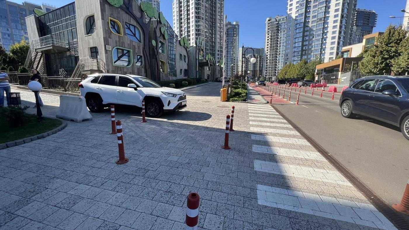 Продаж / Приміщення / вул. Верхогляда, 11б