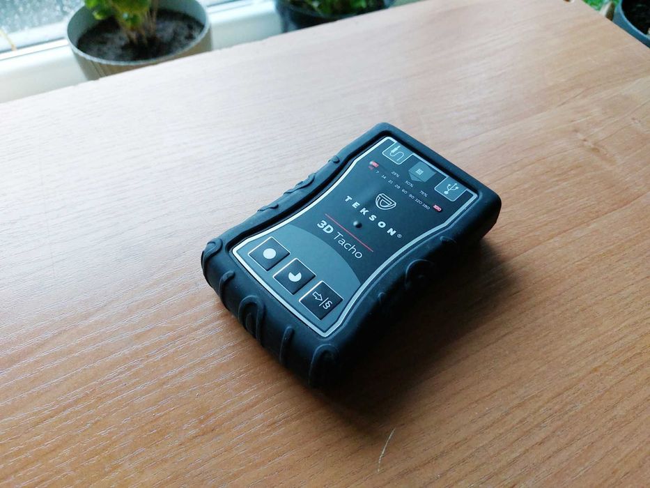 Czytnik tachografu i karty kierowcy TEKSON 3D Tacho (2)