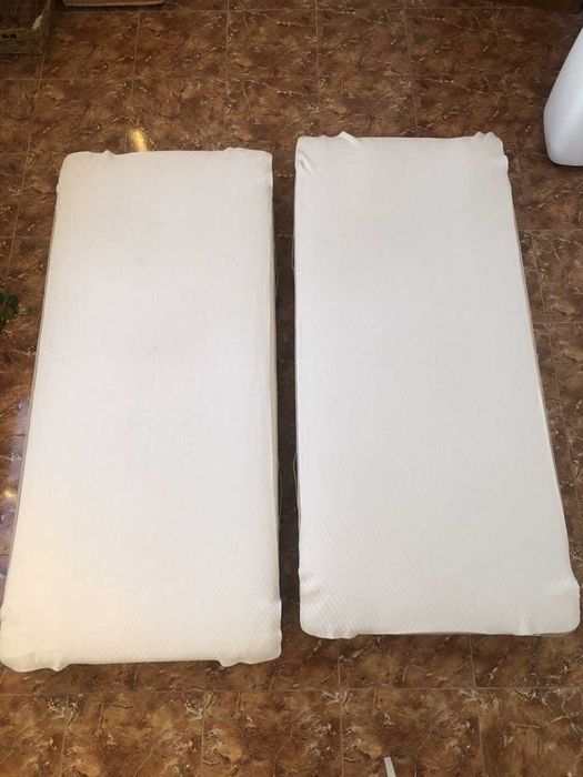Colchão IKEA 90x200 metros_ 2 unidades
