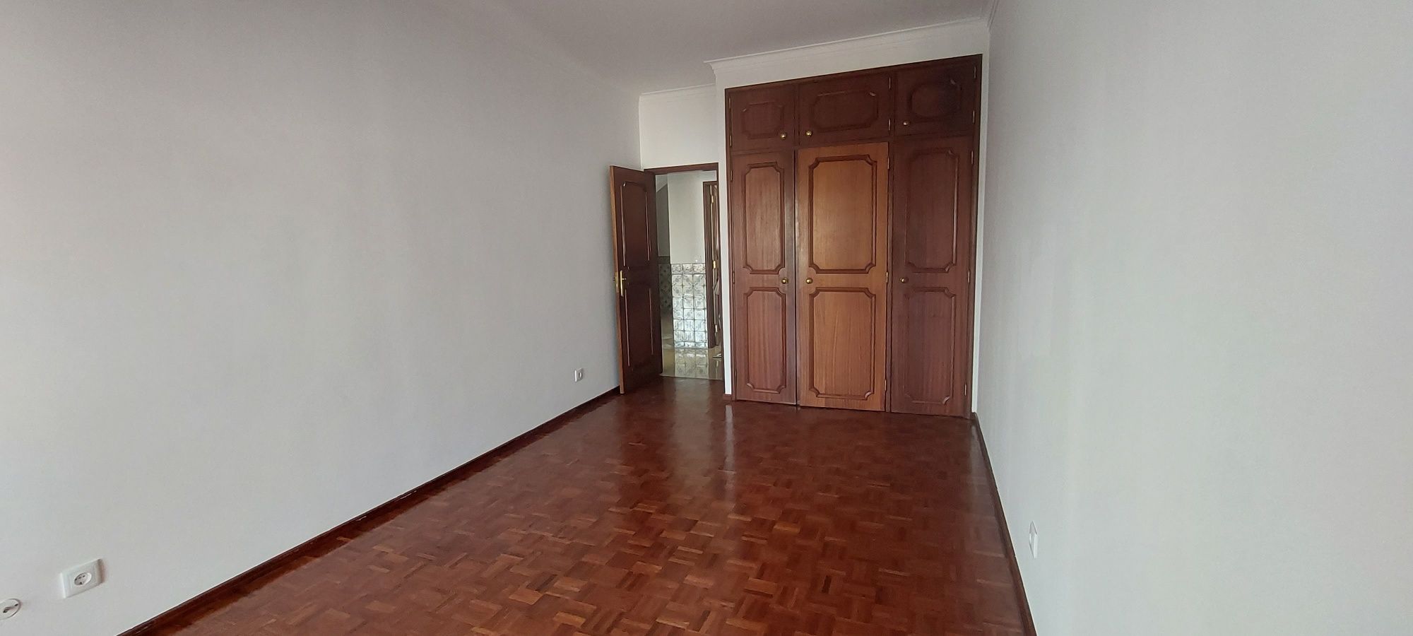 APARTAMENTO T3  centro Alcobaça