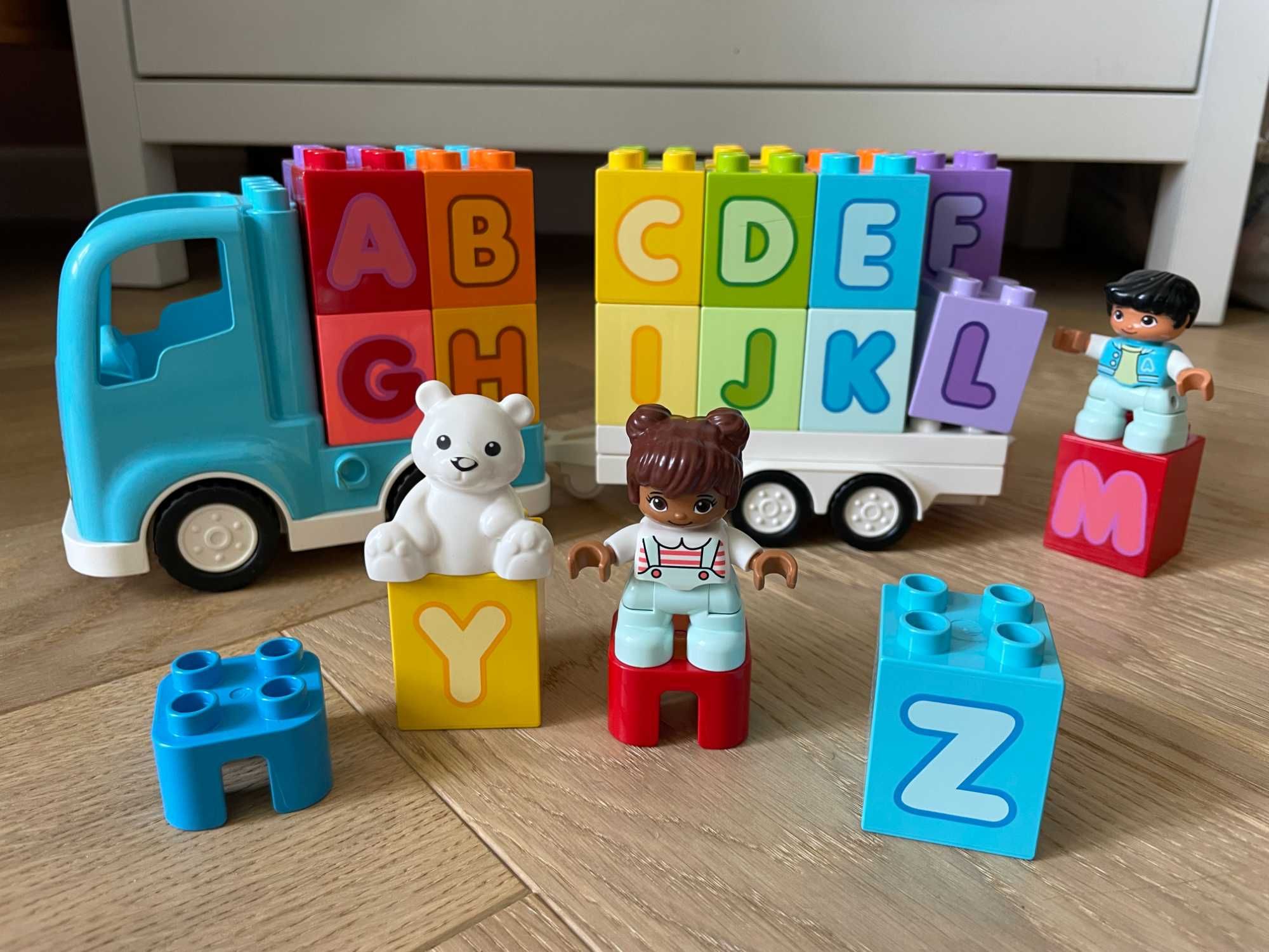 Klocki LEGO Duplo 10915 Ciężarówka z alfabetem