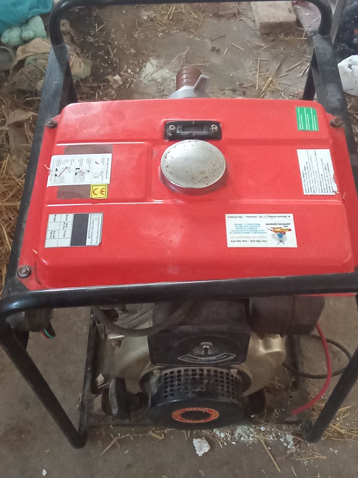Motobomba a precisar de arranjo