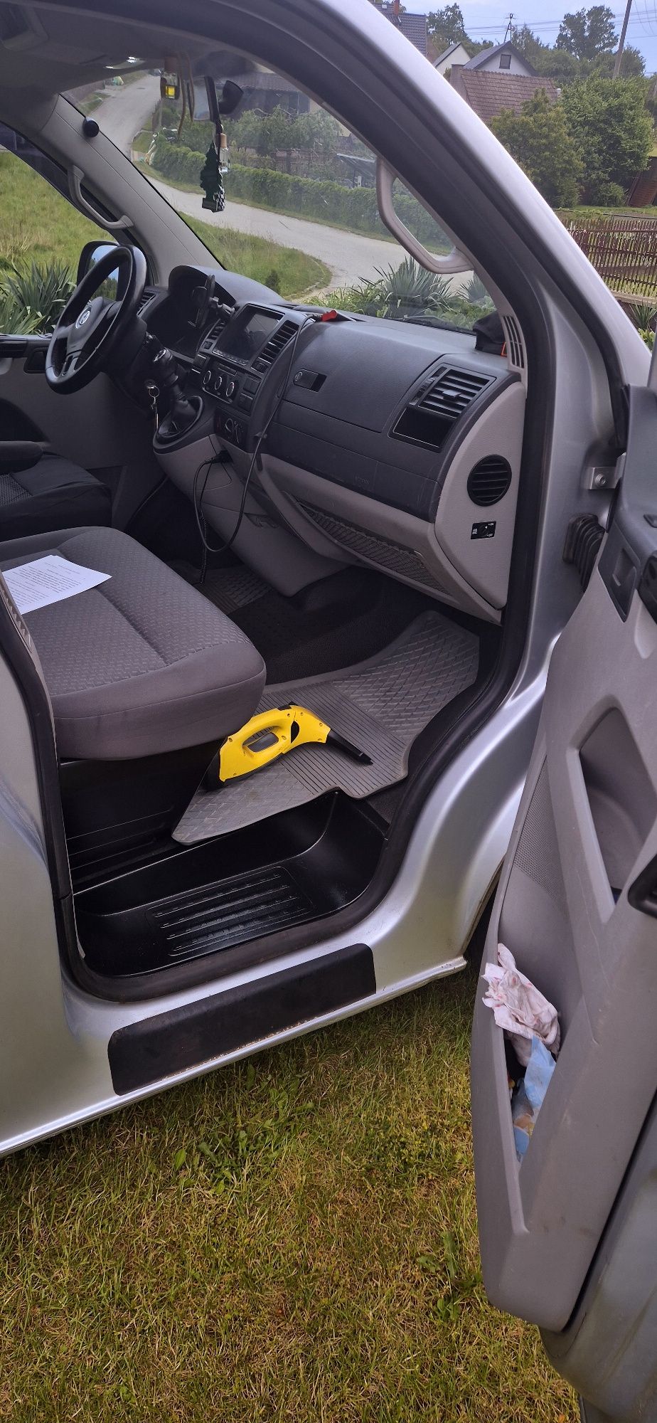 VW T5 Transporter Long 2010 6 osobowy