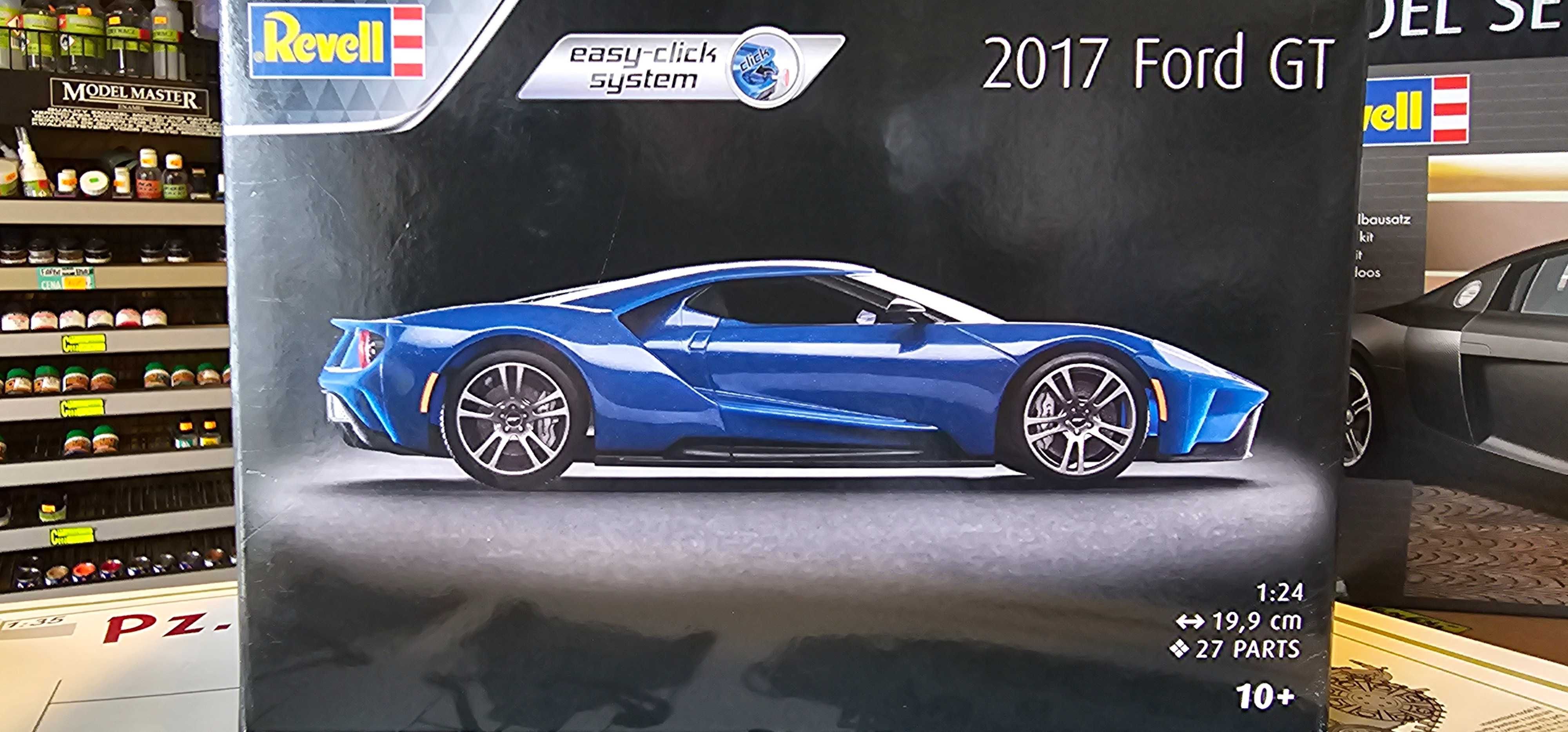 Revell 07824- 2017 Ford GT "Promotion Box" easy-click system