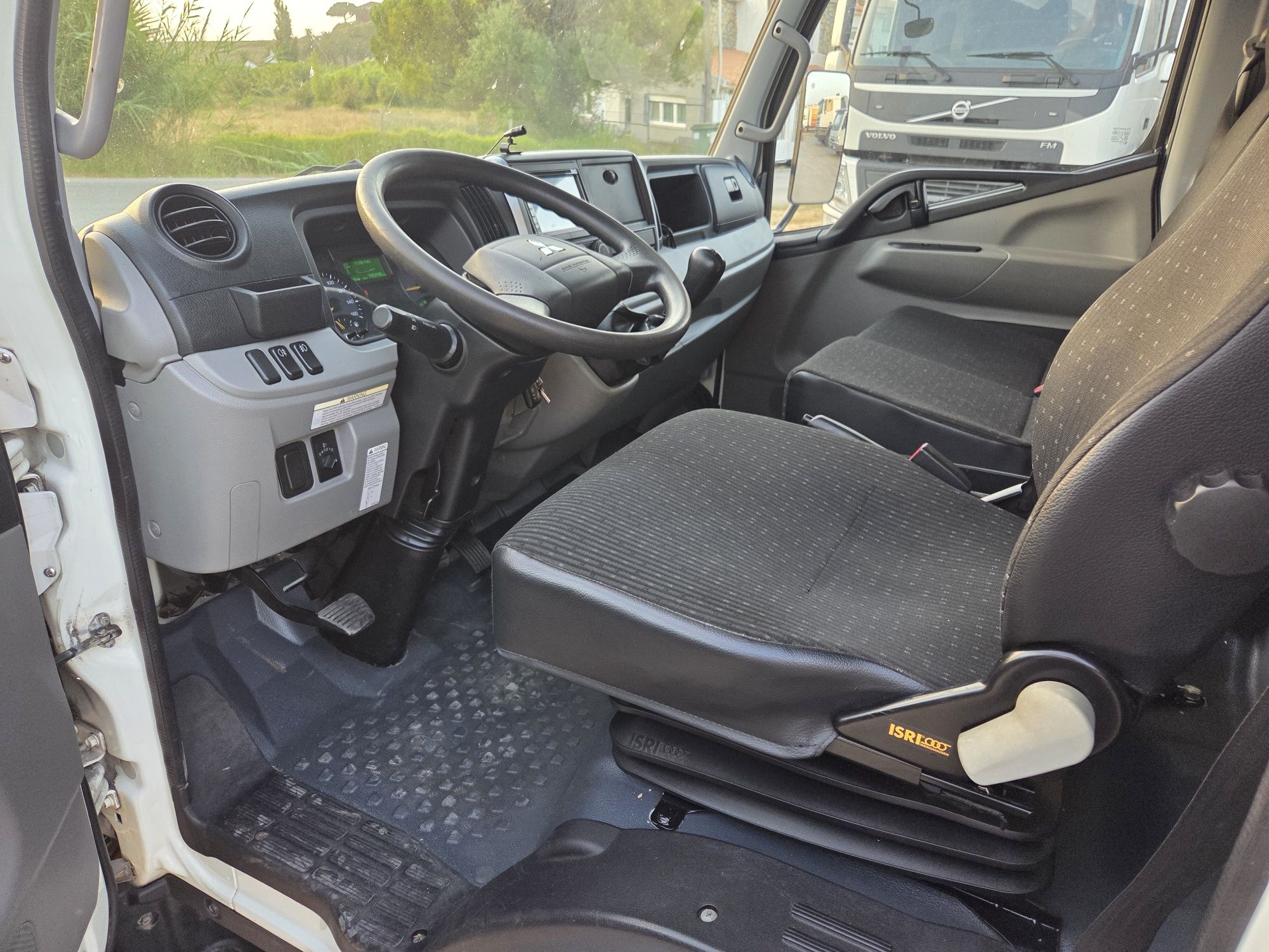 Mitsubishi Canter 3c15
