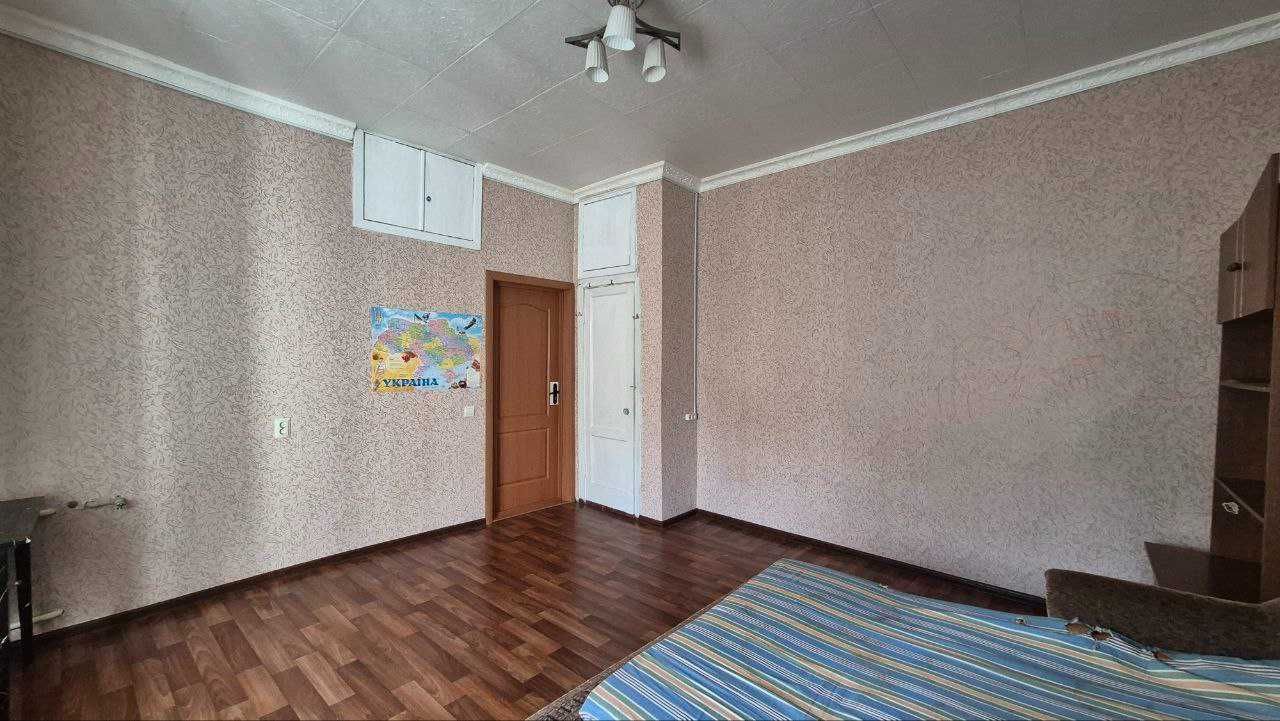 Кімната 20 кв.м в комунальній квартирі, Заводський район