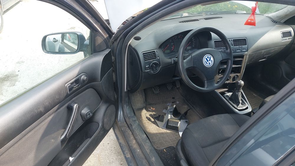 Авторозбір фольксваген гольф 4 Бора двигун 1.4 1.6 бензин 1. 9 дизельн