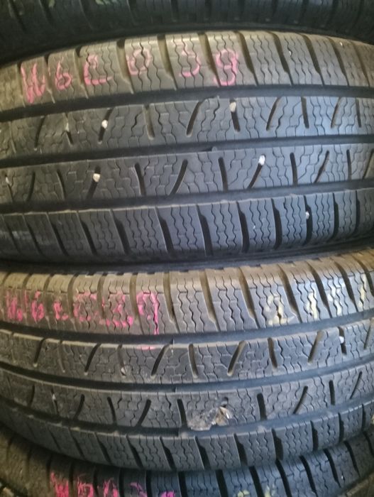 Продам зимние шины 215/65 r16 C