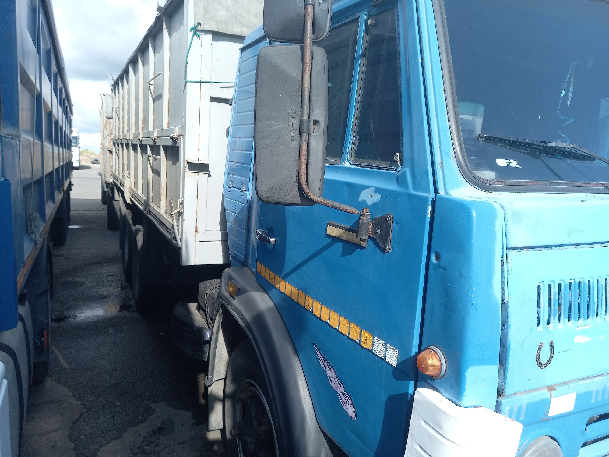 Продам камаз 53212с мазовским прицепом