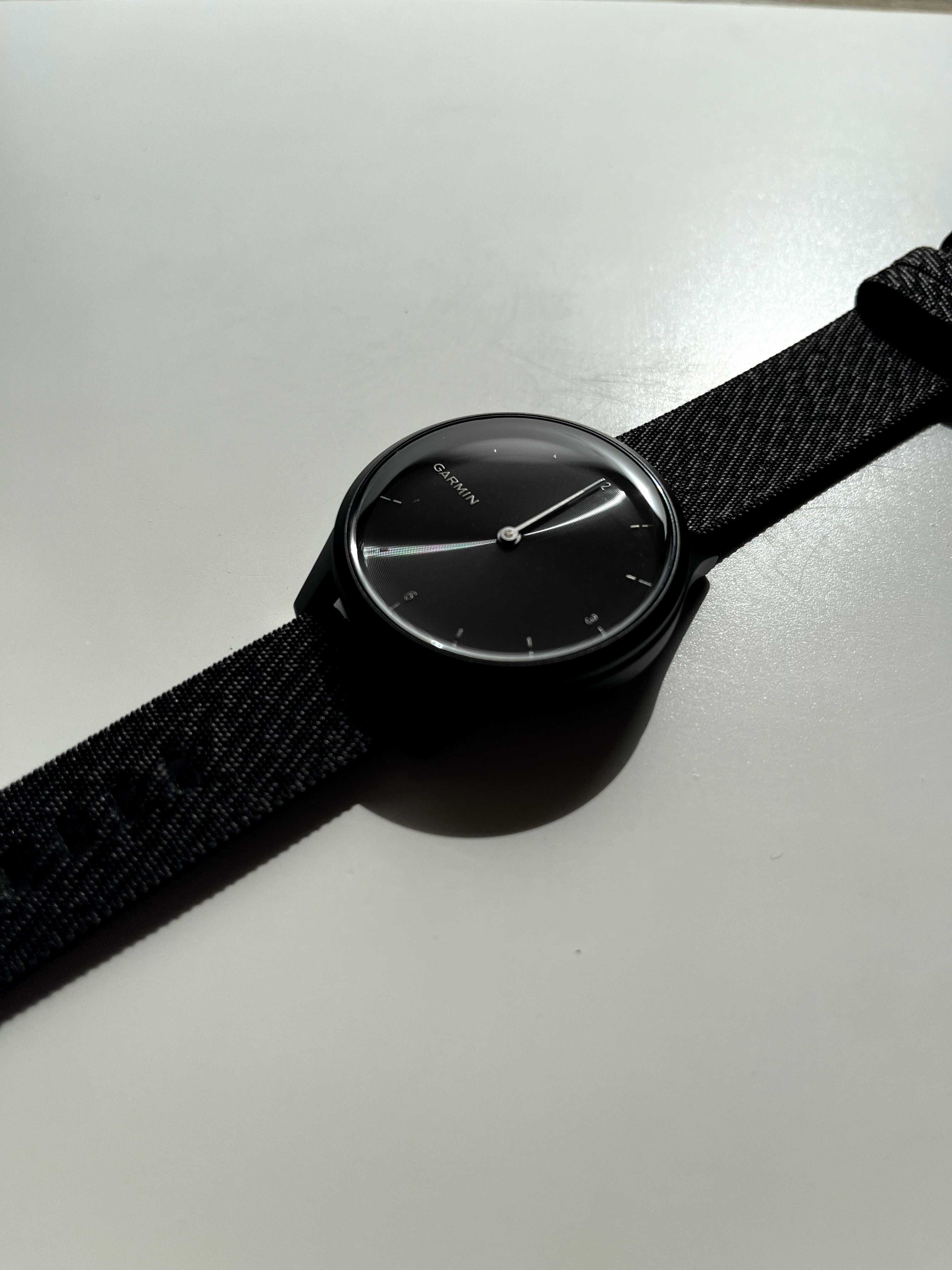 Zegarek Garmin Vivomove Style czarny - Idealny Stan!