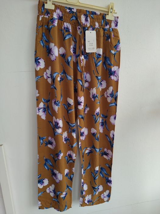 Calças floridas elegantes e alegres - Tamanho XL/XXL - Novas!