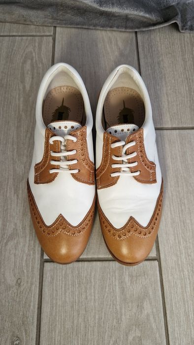 Продам жіночі броги