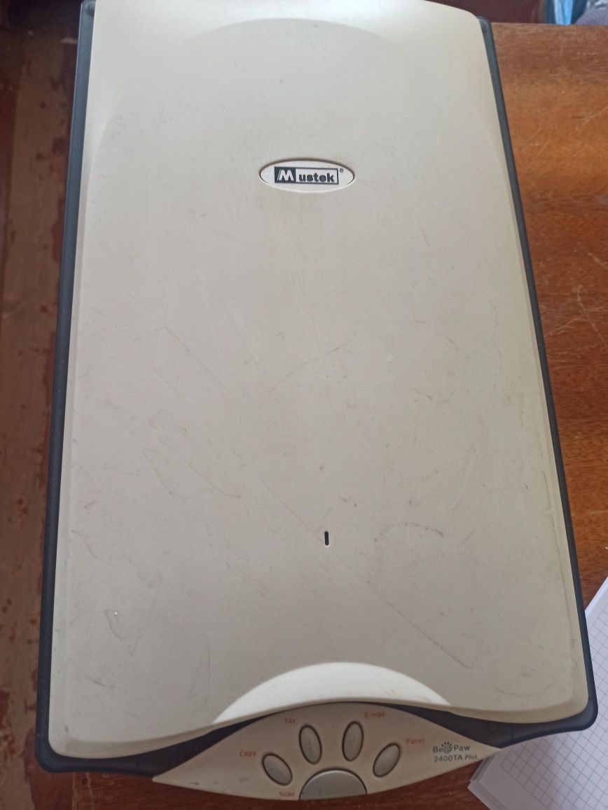 Сканер Mustek 2400TA plus