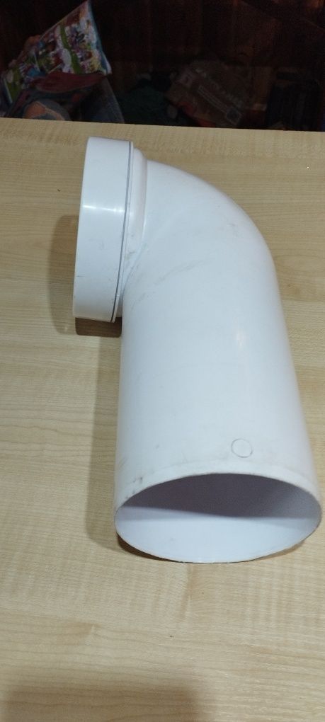 Kolanko dziewięćdziesiąt stopni do WC.