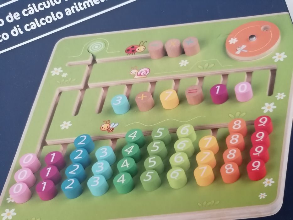 Jogo de contas em madeira