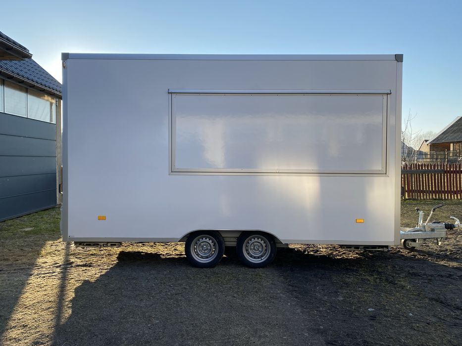 Przyczepa gastronomiczna Esselmann używana 8 miesięcy!