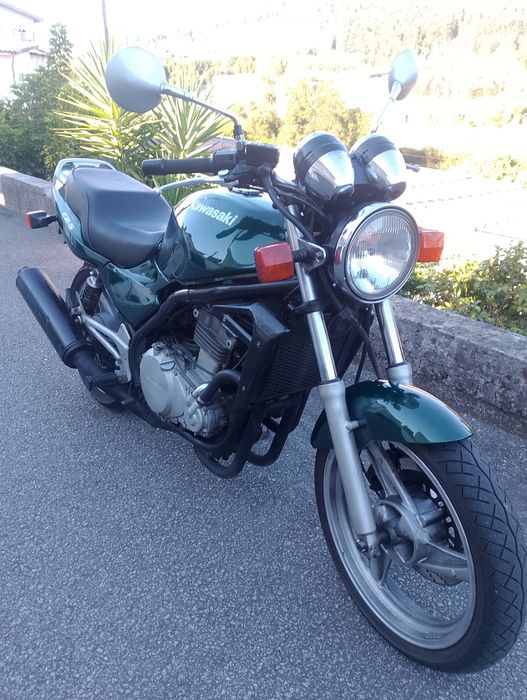 Kawasaki Modelo ER5