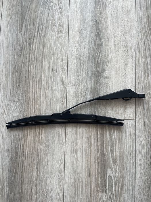 Щіткотримач задній із склоочисником