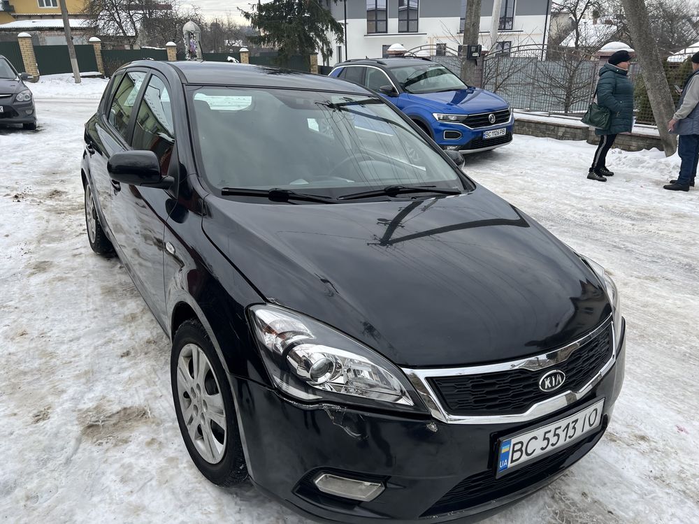 Продам kia ceed 2009