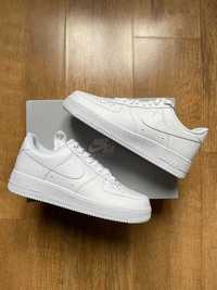 Nike Air Force 1 low '07 White EU 43 Nowy i nieużywany