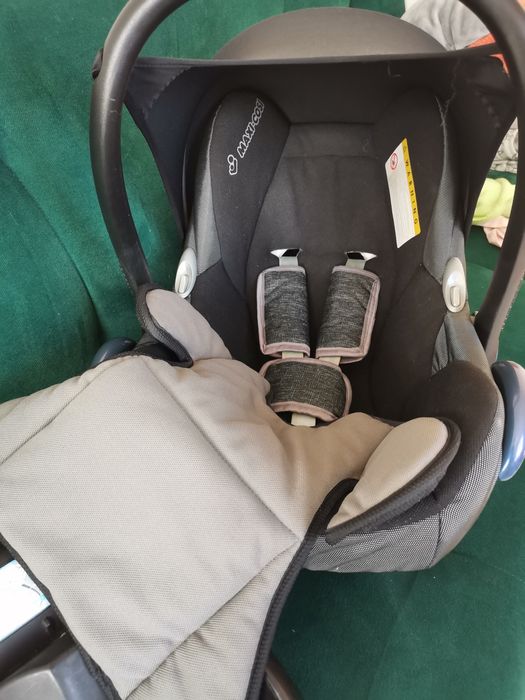 Nosidełko fotelik maxi cosi isofix