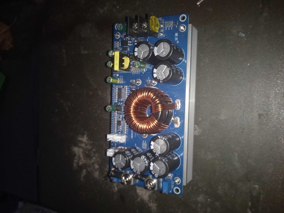 Регульований перетворювач постійної напруги 800Вт