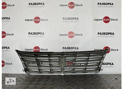 Решітка радіатора Toyota Hiace, рік 1998-2007, ціна від 120 $